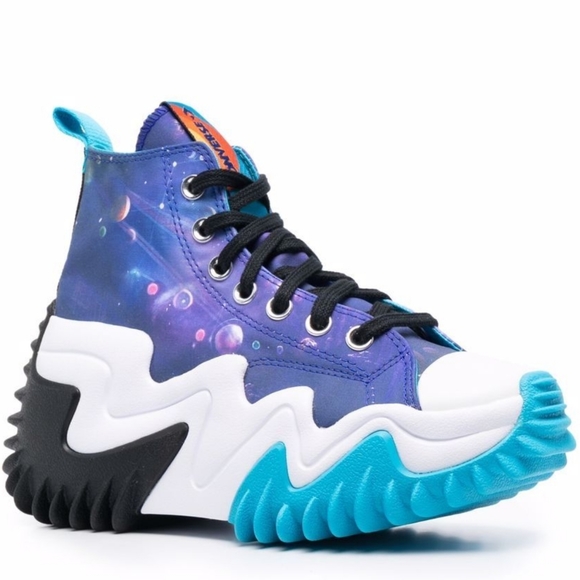Whoa. Look at these beauties from the Future Deadstock Converse Space Jam
